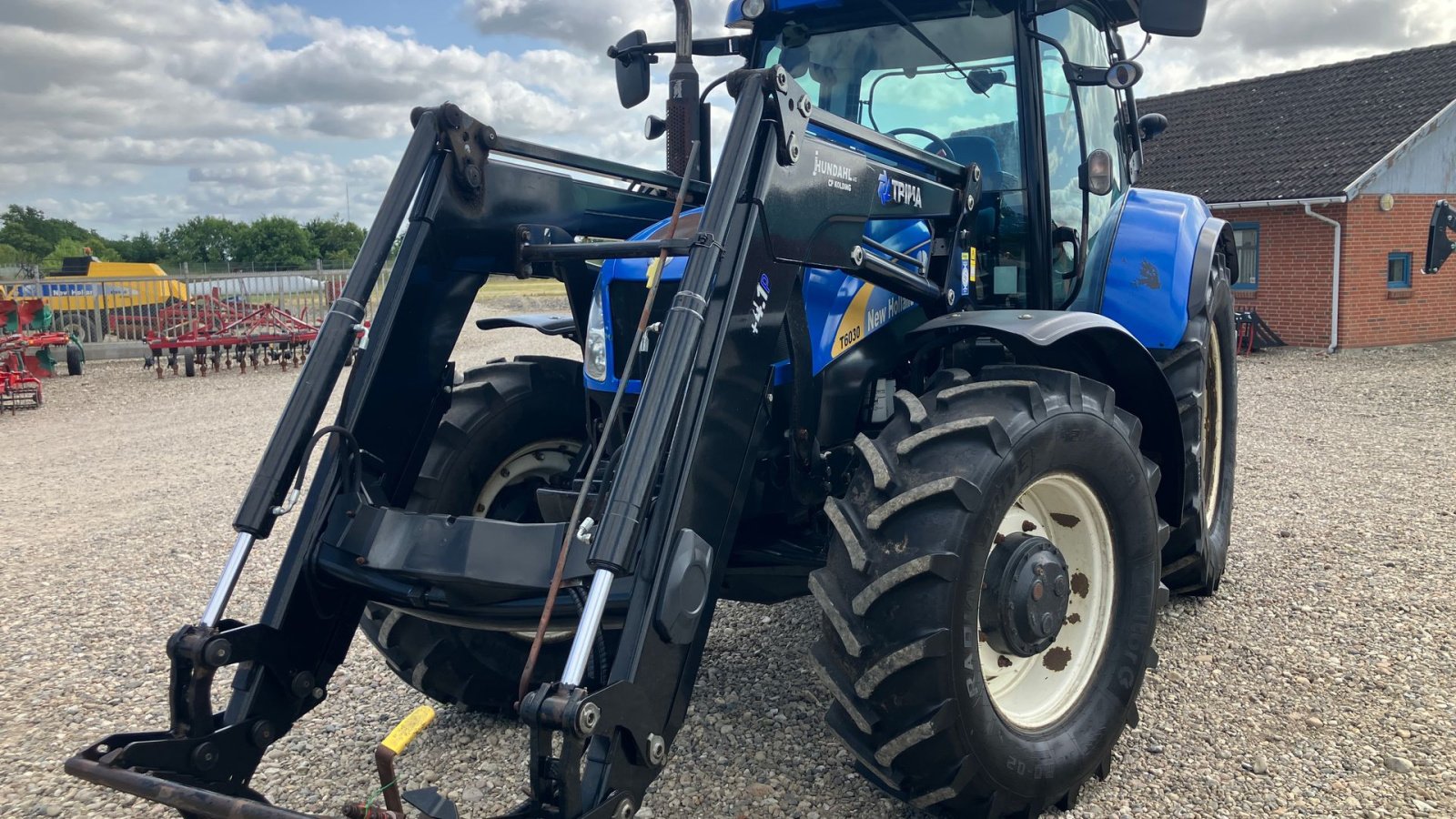 Traktor типа New Holland T 6030 DK ELITE MED LÆSSER elektrisk joystik, Gebrauchtmaschine в Rødekro (Фотография 4)