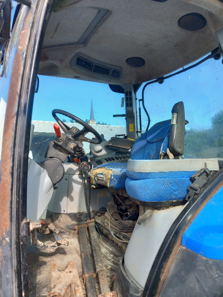 Traktor του τύπου New Holland T 6030 Elite, Gebrauchtmaschine σε BRECE (Φωτογραφία 5)