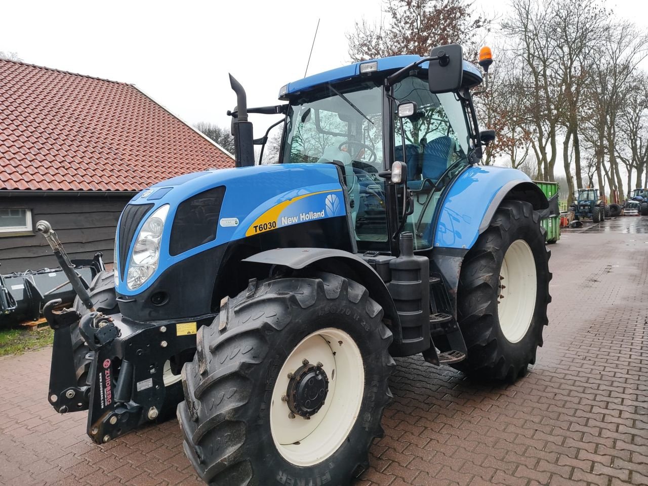 Traktor tipa New Holland T 6030 Range Command, Gebrauchtmaschine u Rouveen (Slika 2)
