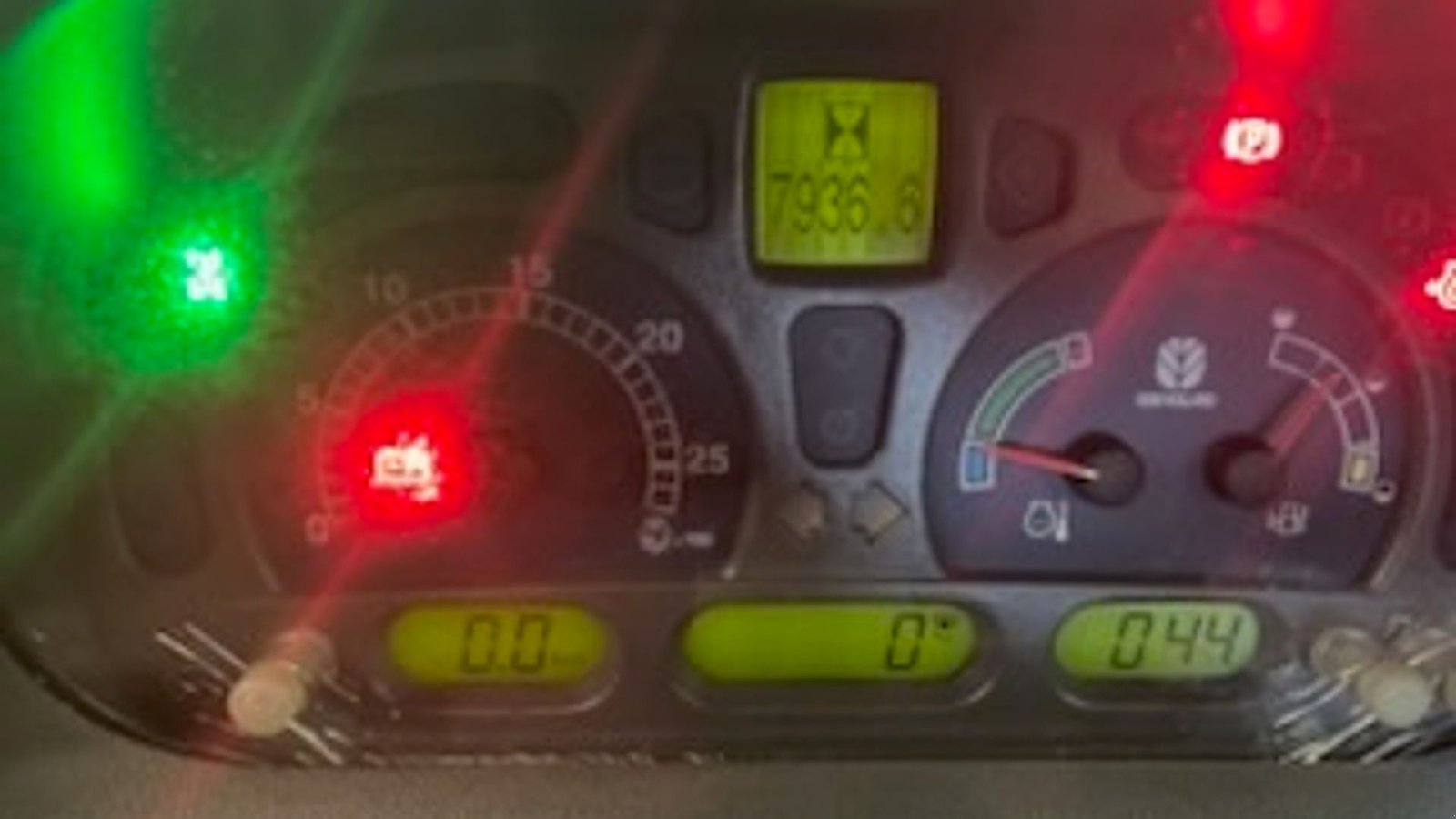 Traktor typu New Holland T 6040 Elite, Gebrauchtmaschine v Kastrup (Obrázek 9)