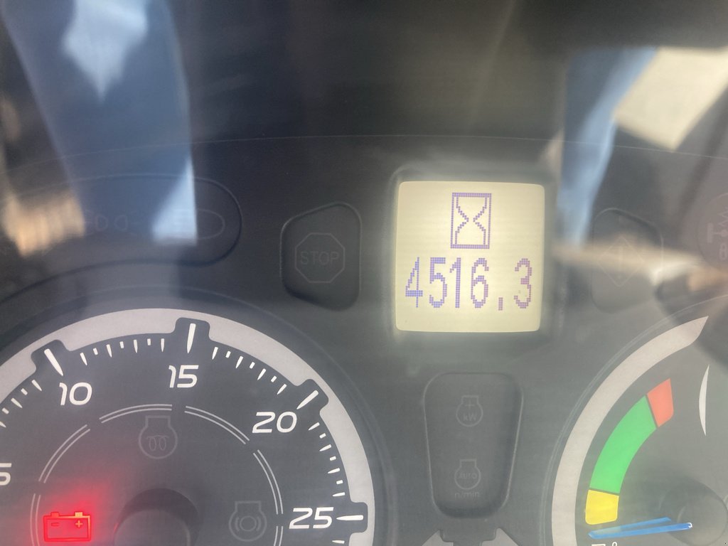 Traktor del tipo New Holland T 6.145, Gebrauchtmaschine en Langres (Imagen 10)