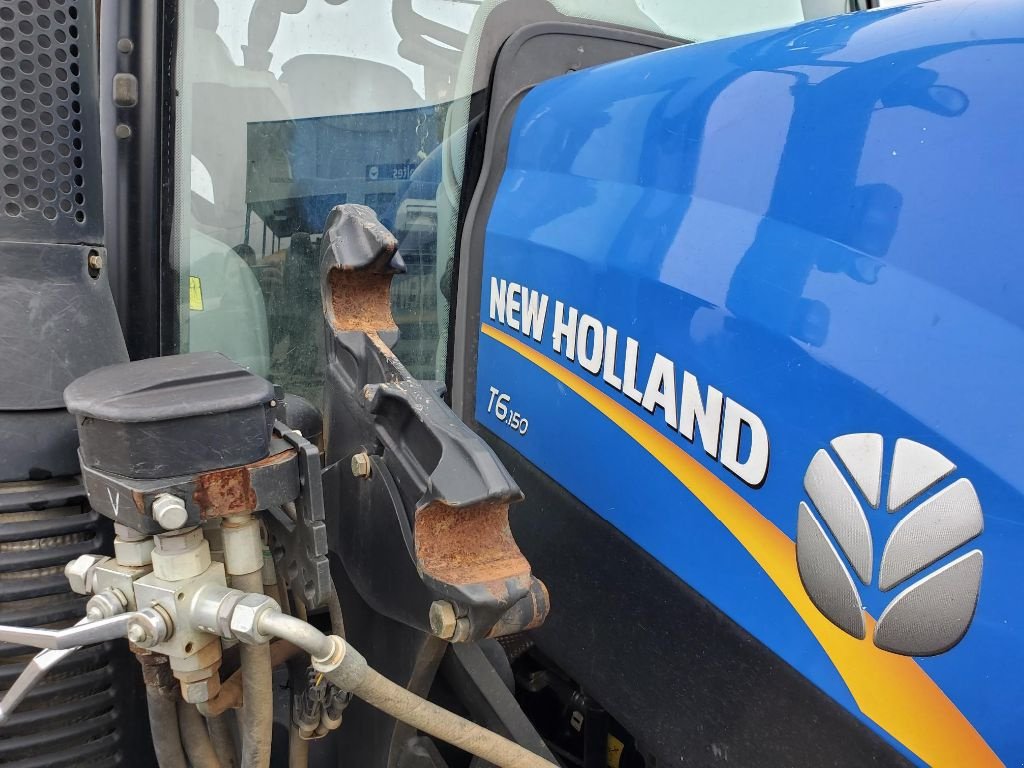 Traktor типа New Holland T 6.150 AUTOCOMMAND, Gebrauchtmaschine в Montauban (Фотография 5)