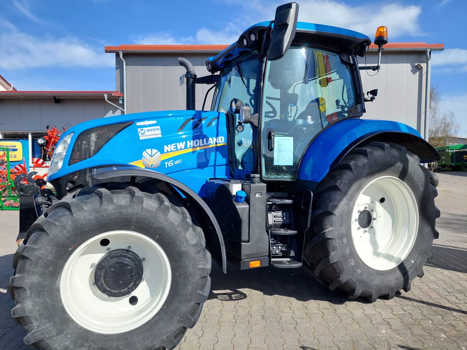 Traktor des Typs New Holland T 6.180 AC, Neumaschine in Hohenfels (Bild 9)