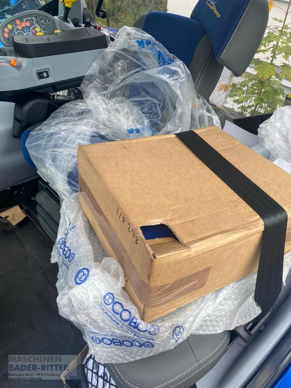 Traktor typu New Holland T 6.180 AC, Neumaschine v Freiburg (Obrázek 8)