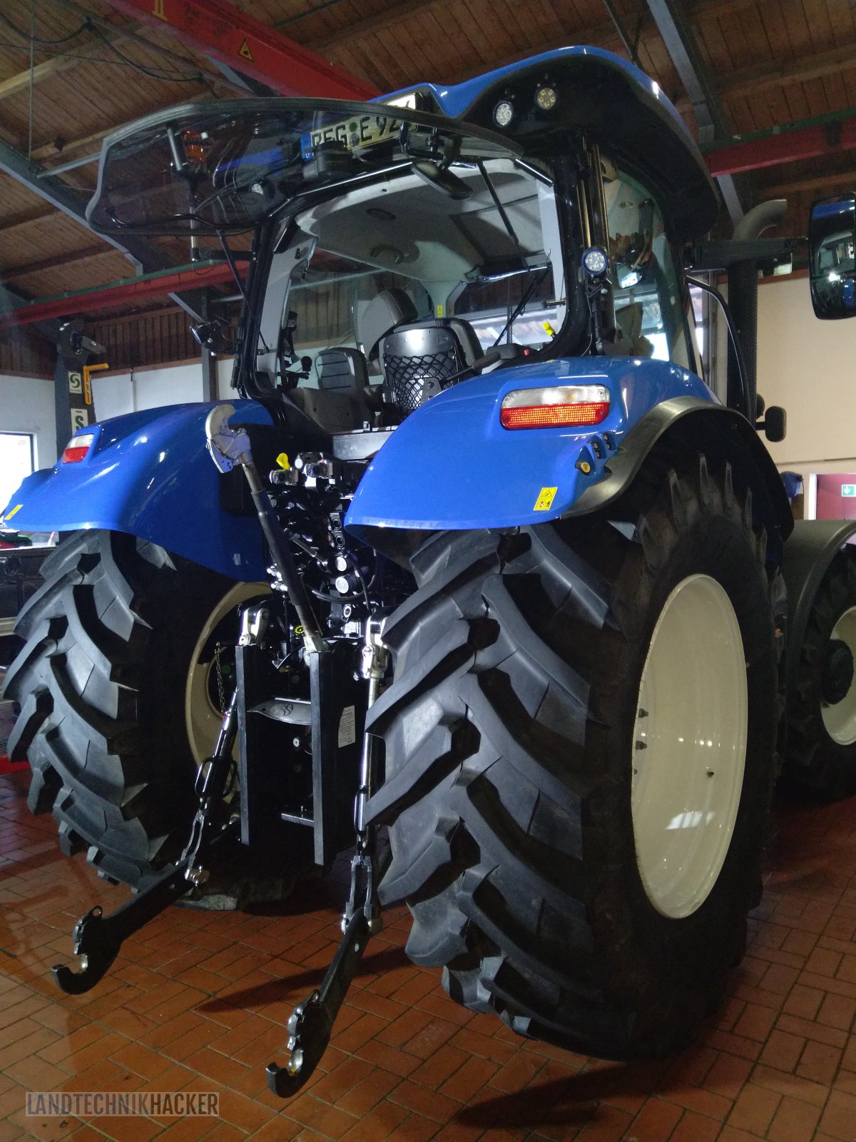 Traktor des Typs New Holland T 6.180 AC, Gebrauchtmaschine in Gotteszell (Bild 12)