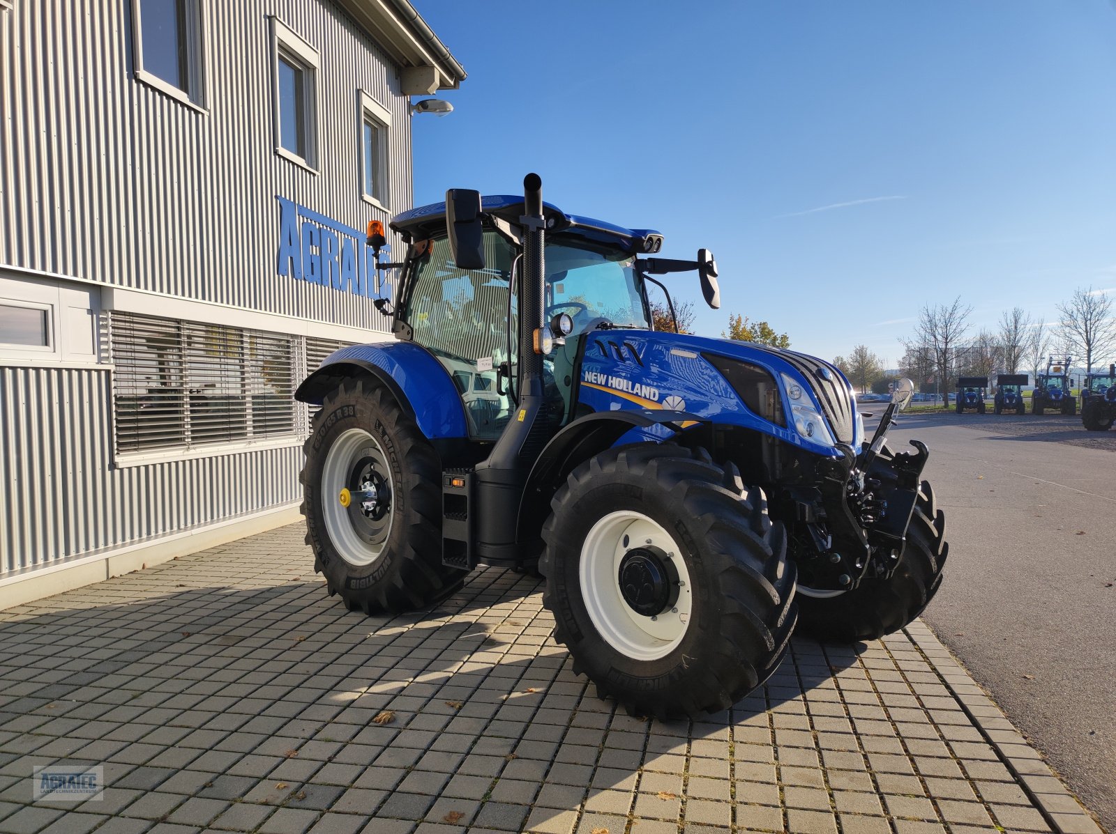 Traktor du type New Holland T 6.180 Dynamic Command, Neumaschine en Salching bei Straubing (Photo 7)