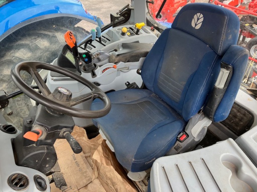 Traktor del tipo New Holland T 7 165 S EH, Gebrauchtmaschine In PUSEY (Immagine 7)