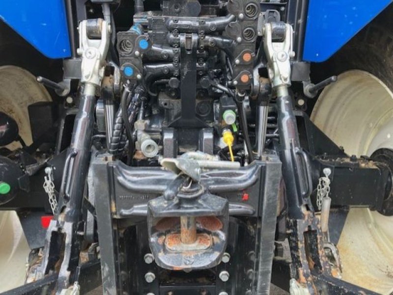 Traktor of the type New Holland T 7 175 AC, Gebrauchtmaschine in POUSSAY (Picture 8)