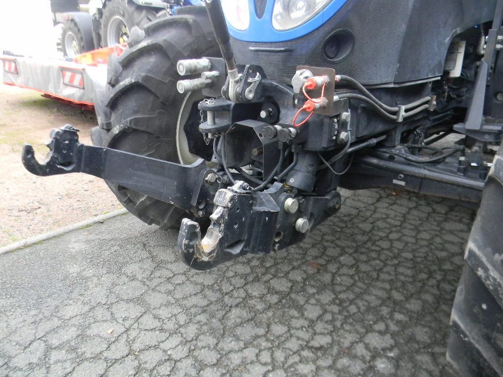 Traktor typu New Holland T 7 210 AUTO, Gebrauchtmaschine v ENNEZAT (Obrázek 5)