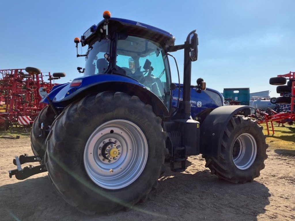 Traktor des Typs New Holland T 7 270 AC BLUE POWER, Gebrauchtmaschine in BRAS SUR MEUSE (Bild 3)