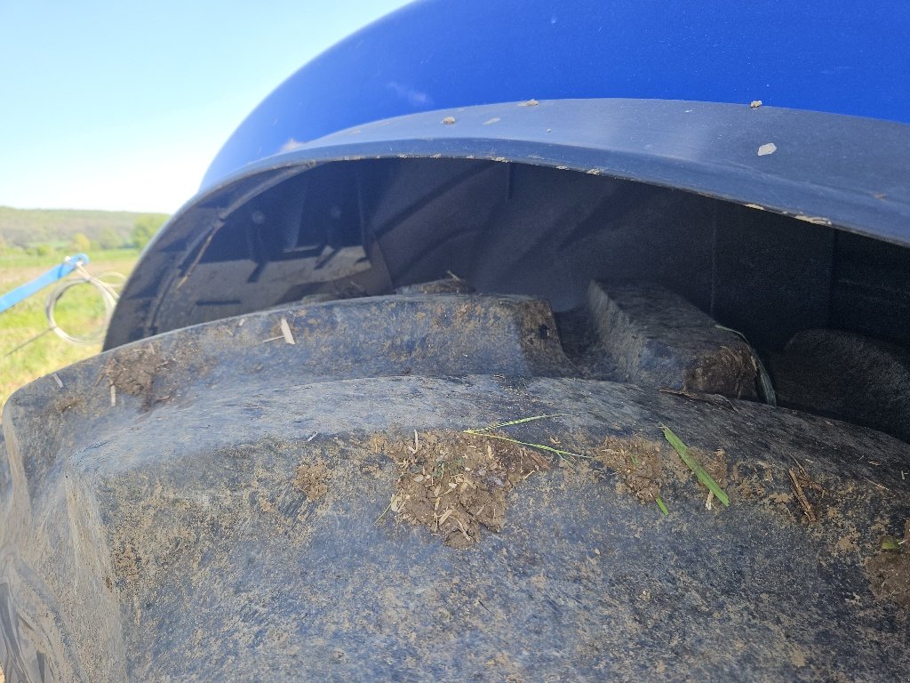 Traktor des Typs New Holland T 7 270 AC BLUE POWER, Gebrauchtmaschine in Neuilly-Crimolois (Bild 10)