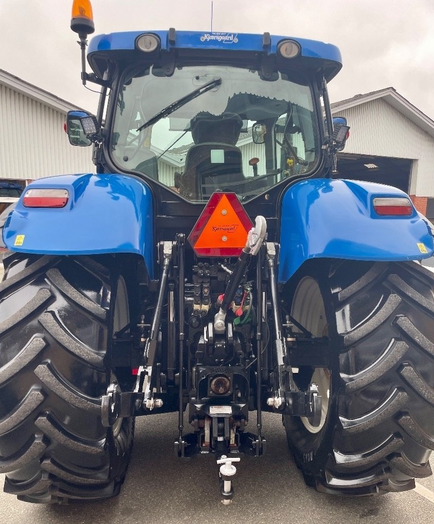 Traktor des Typs New Holland T 7030, Gebrauchtmaschine in Vrå, Frejlev, Hornslet & Ringsted (Bild 6)