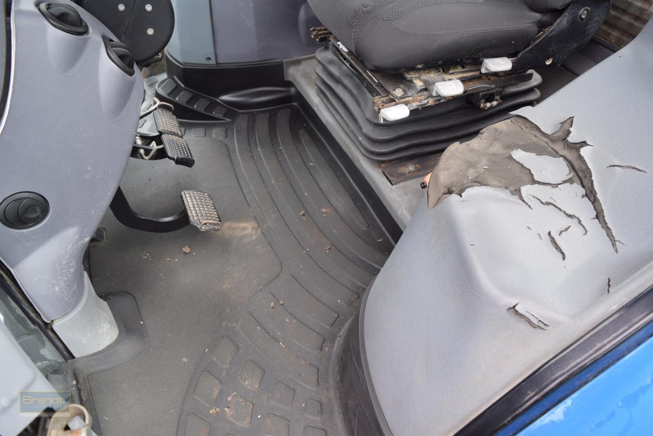 Traktor от тип New Holland T 7040, Gebrauchtmaschine в Oyten (Снимка 10)