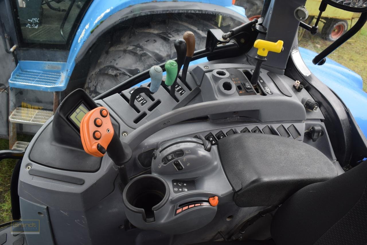 Traktor от тип New Holland T 7040, Gebrauchtmaschine в Oyten (Снимка 11)