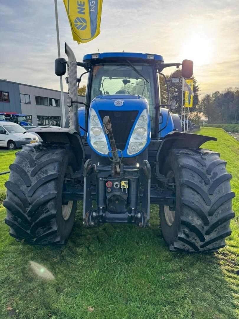 Traktor des Typs New Holland T 7040, Gebrauchtmaschine in Hapert (Bild 3)