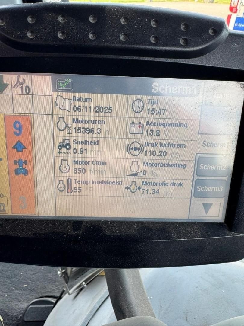 Traktor des Typs New Holland T 7040, Gebrauchtmaschine in Hapert (Bild 6)