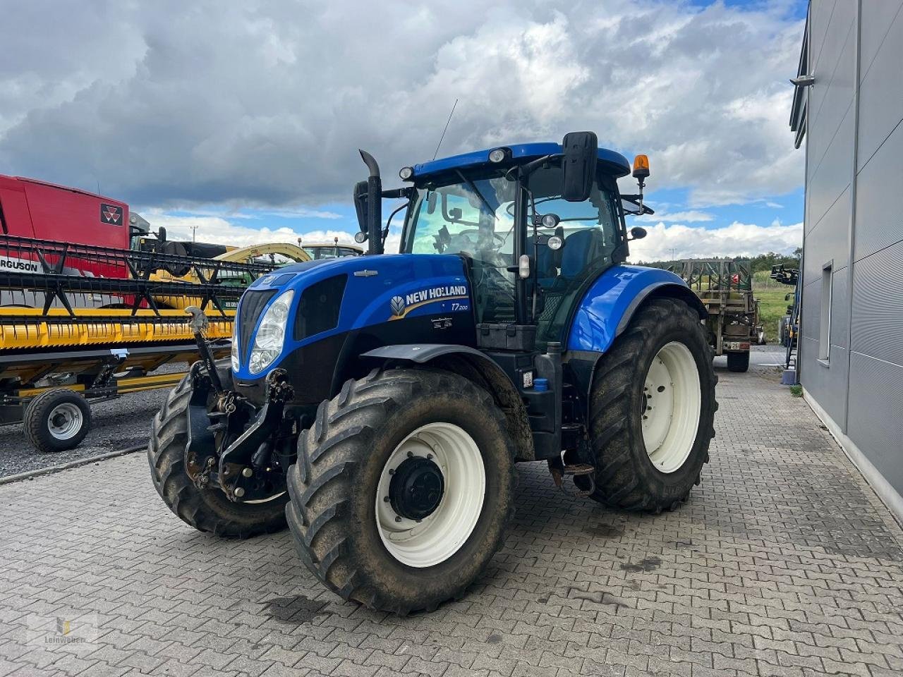 Traktor des Typs New Holland T 7.200 AC, Gebrauchtmaschine in Neuhof - Dorfborn (Bild 2)