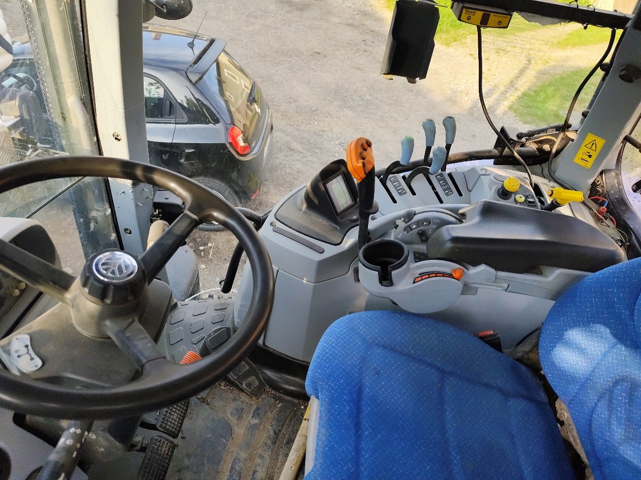 Traktor του τύπου New Holland T 7.210 classic, Gebrauchtmaschine σε Einvaux (Φωτογραφία 10)