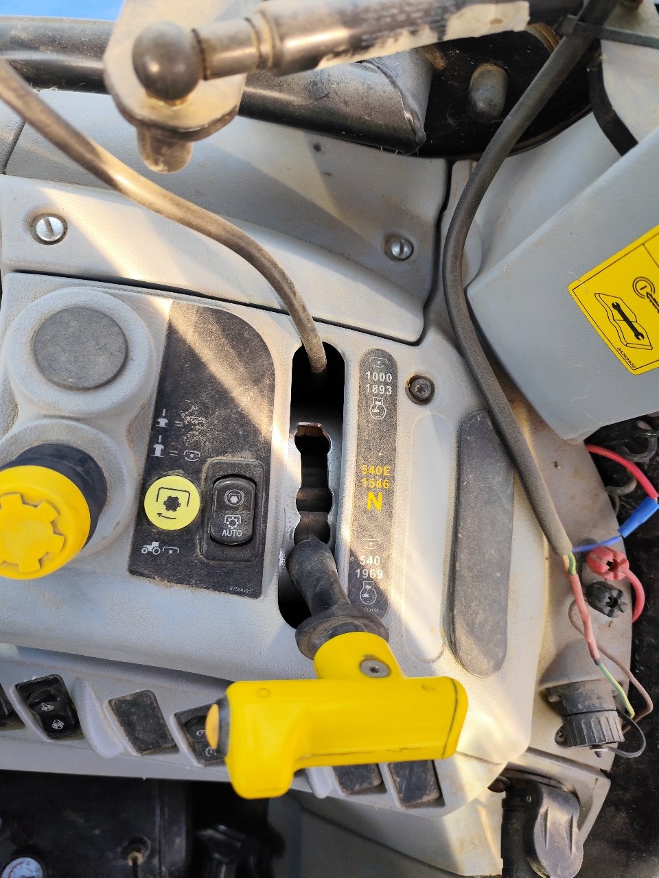 Traktor του τύπου New Holland T 7.210 classic, Gebrauchtmaschine σε Einvaux (Φωτογραφία 11)