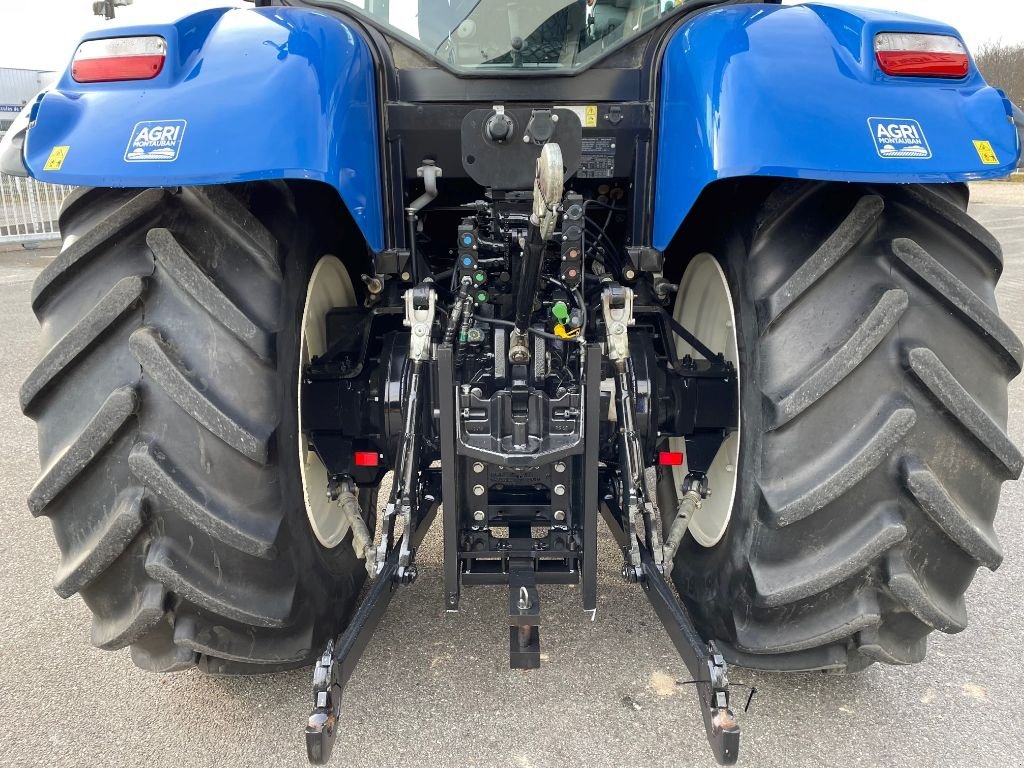 Traktor des Typs New Holland T 7.210 PC, Gebrauchtmaschine in Montauban (Bild 8)