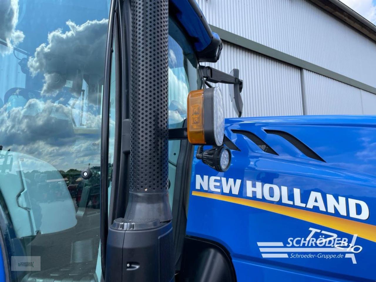 Traktor des Typs New Holland T 7.210, Gebrauchtmaschine in Wildeshausen (Bild 5)