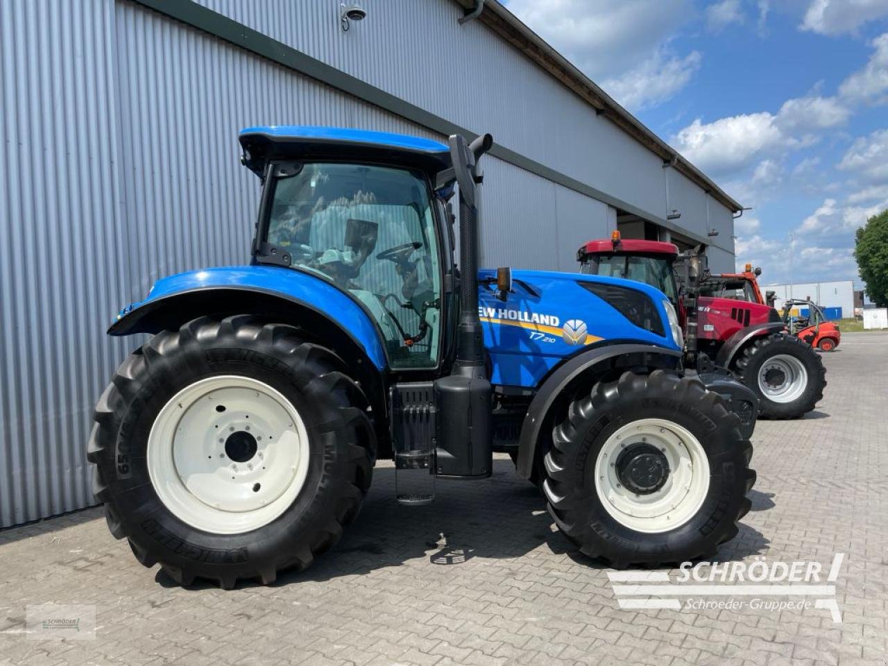 Traktor des Typs New Holland T 7.210, Gebrauchtmaschine in Wildeshausen (Bild 9)