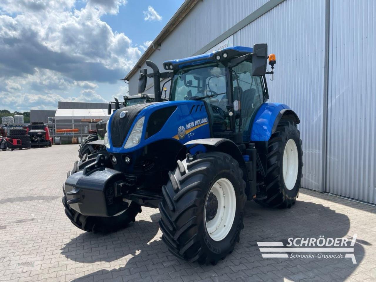 Traktor des Typs New Holland T 7.210, Gebrauchtmaschine in Wildeshausen (Bild 12)