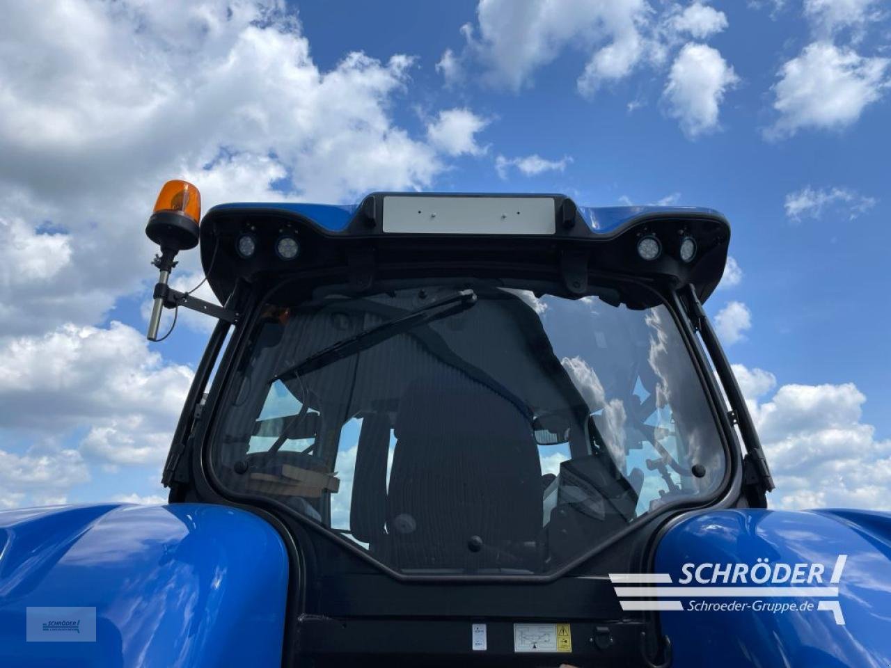 Traktor des Typs New Holland T 7.210, Gebrauchtmaschine in Wildeshausen (Bild 23)