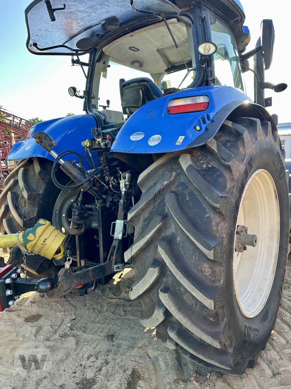 New Holland T 7.210, Gebrauchtmaschine, Baujahr: 2013, Betriebsstunden: 8848 Stunden (Bild 8) Traktor des Typs New Holland T 7.210, Gebrauchtmaschine in Husum (Bild 8)