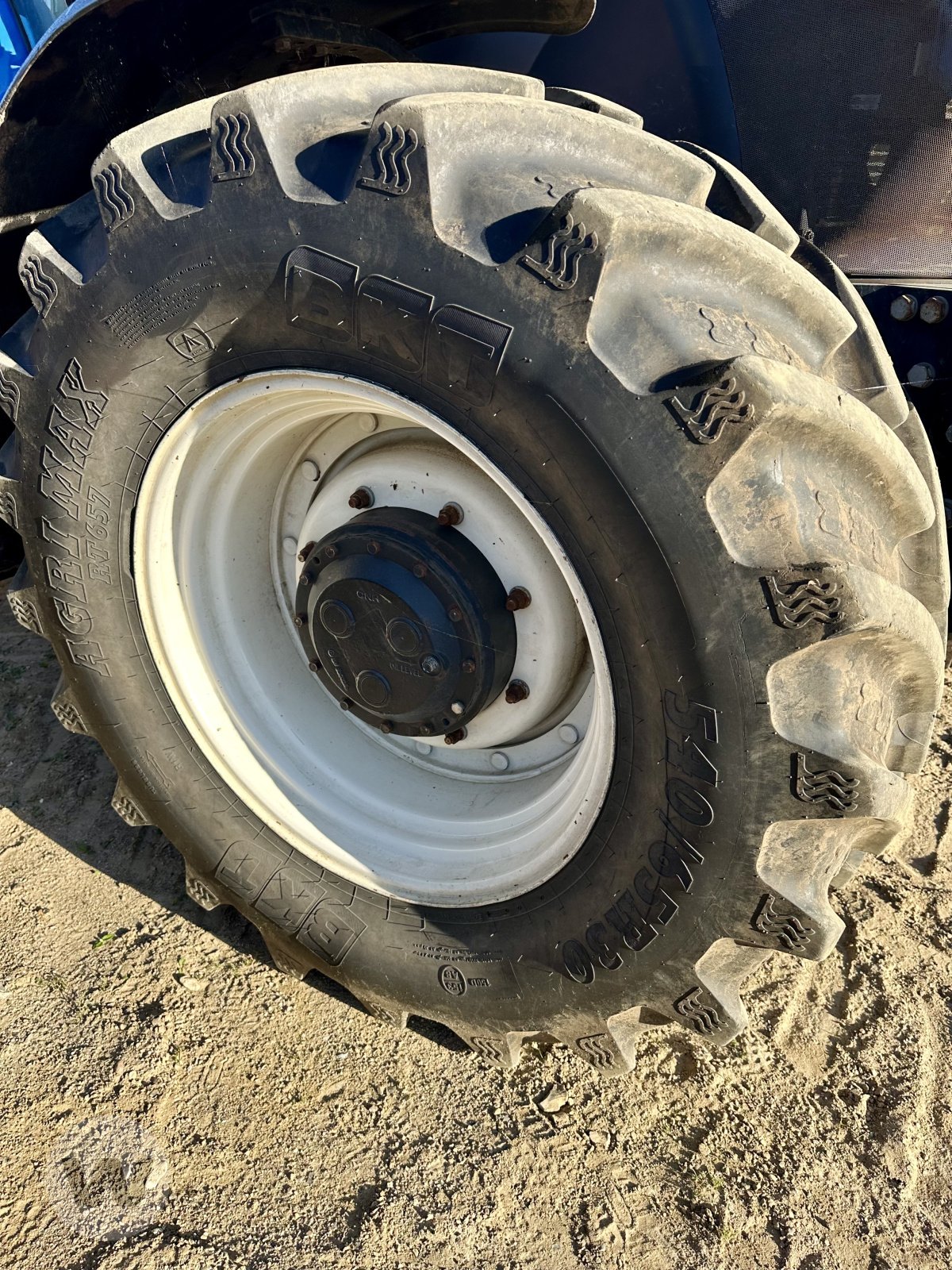 New Holland T 7.210, Gebrauchtmaschine, Baujahr: 2013, Betriebsstunden: 8848 Stunden (Bild 10) Traktor des Typs New Holland T 7.210, Gebrauchtmaschine in Husum (Bild 10)