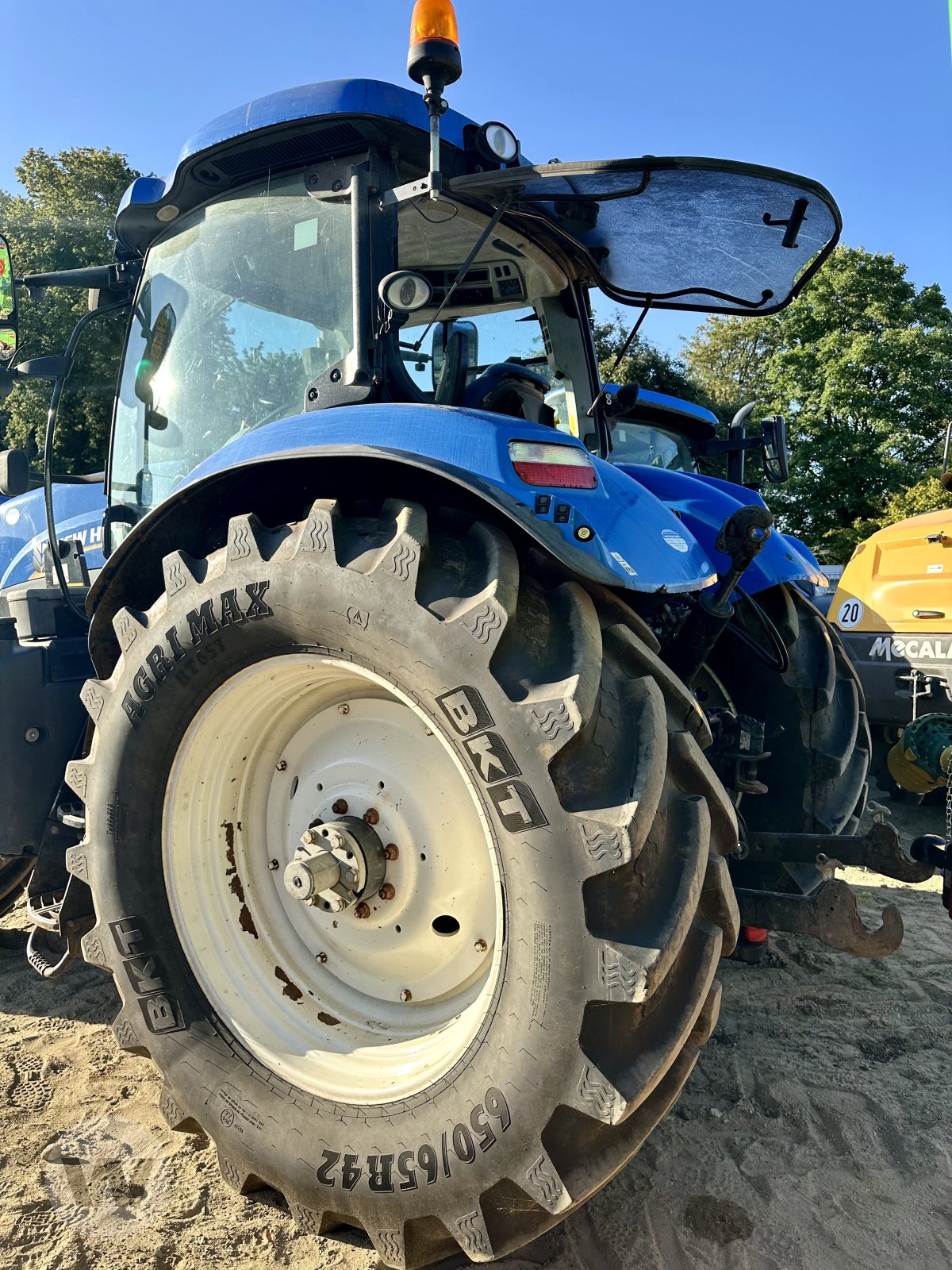 New Holland T 7.210, Gebrauchtmaschine, Baujahr: 2013, Betriebsstunden: 8848 Stunden (Bild 11) Traktor des Typs New Holland T 7.210, Gebrauchtmaschine in Husum (Bild 11)