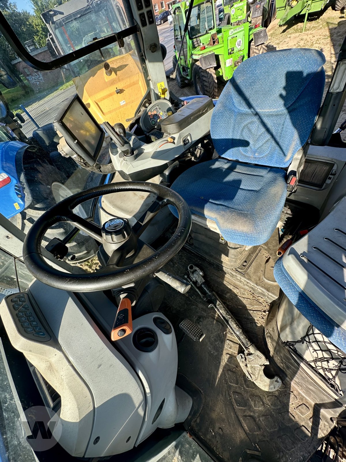 New Holland T 7.210, Gebrauchtmaschine, Baujahr: 2013, Betriebsstunden: 8848 Stunden (Bild 14) Traktor des Typs New Holland T 7.210, Gebrauchtmaschine in Husum (Bild 14)