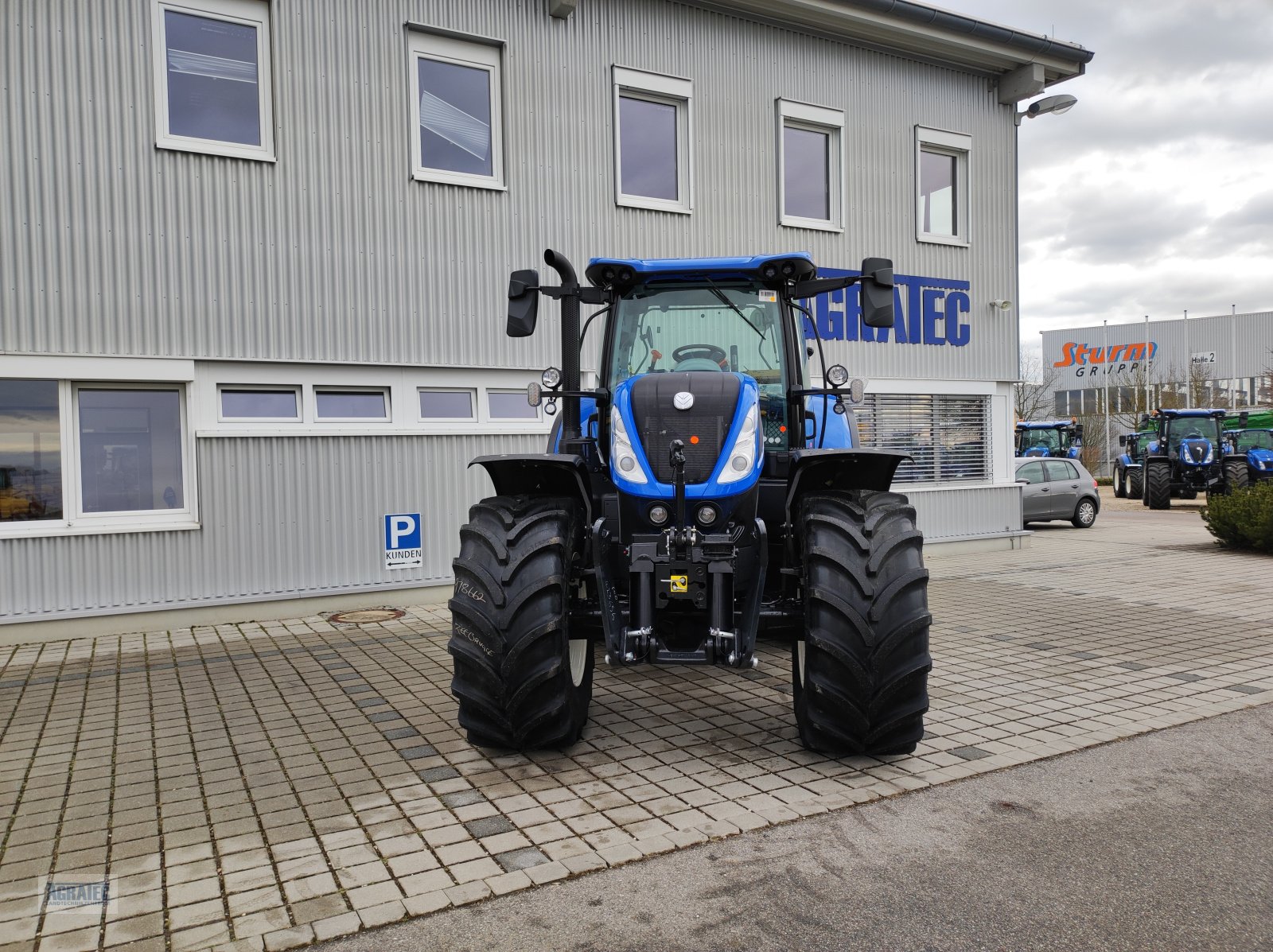 Traktor a típus New Holland T 7.215 S, Neumaschine ekkor: Salching bei Straubing (Kép 4)