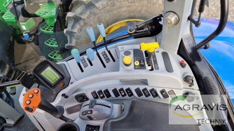 Traktor des Typs New Holland T 7.220 POWER COMMAND, Gebrauchtmaschine in Melle (Bild 7)