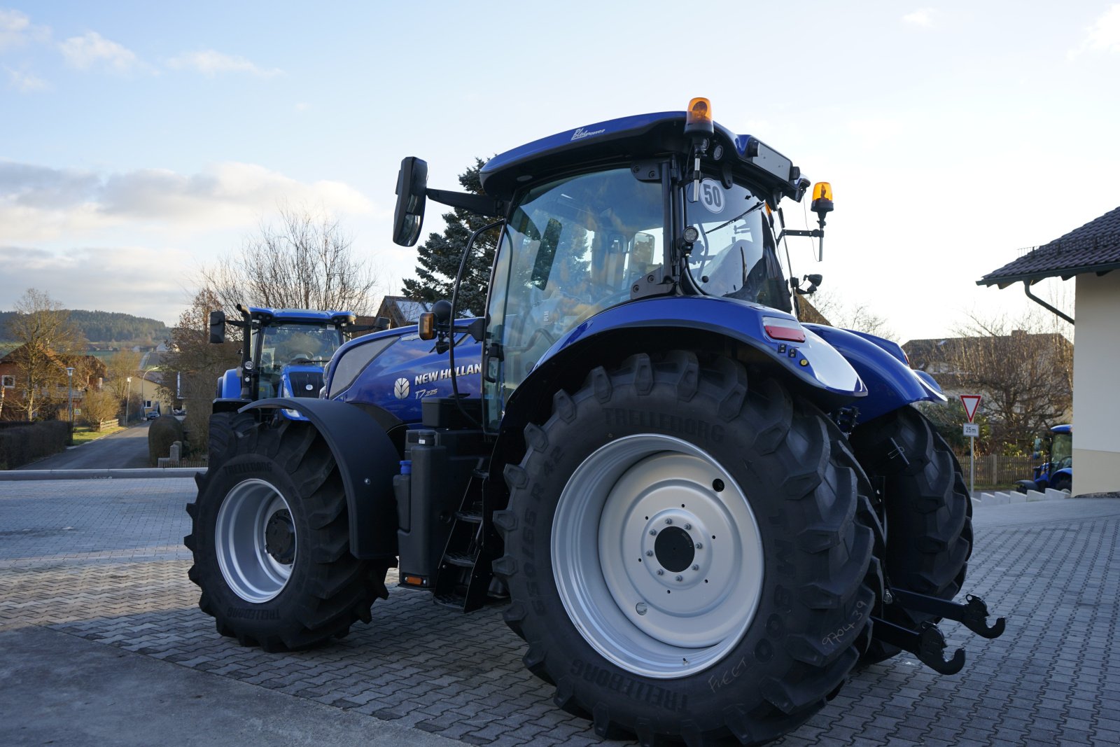 Traktor des Typs New Holland T 7.225 AC Blue Power, Neumaschine in Rötz (Bild 13)