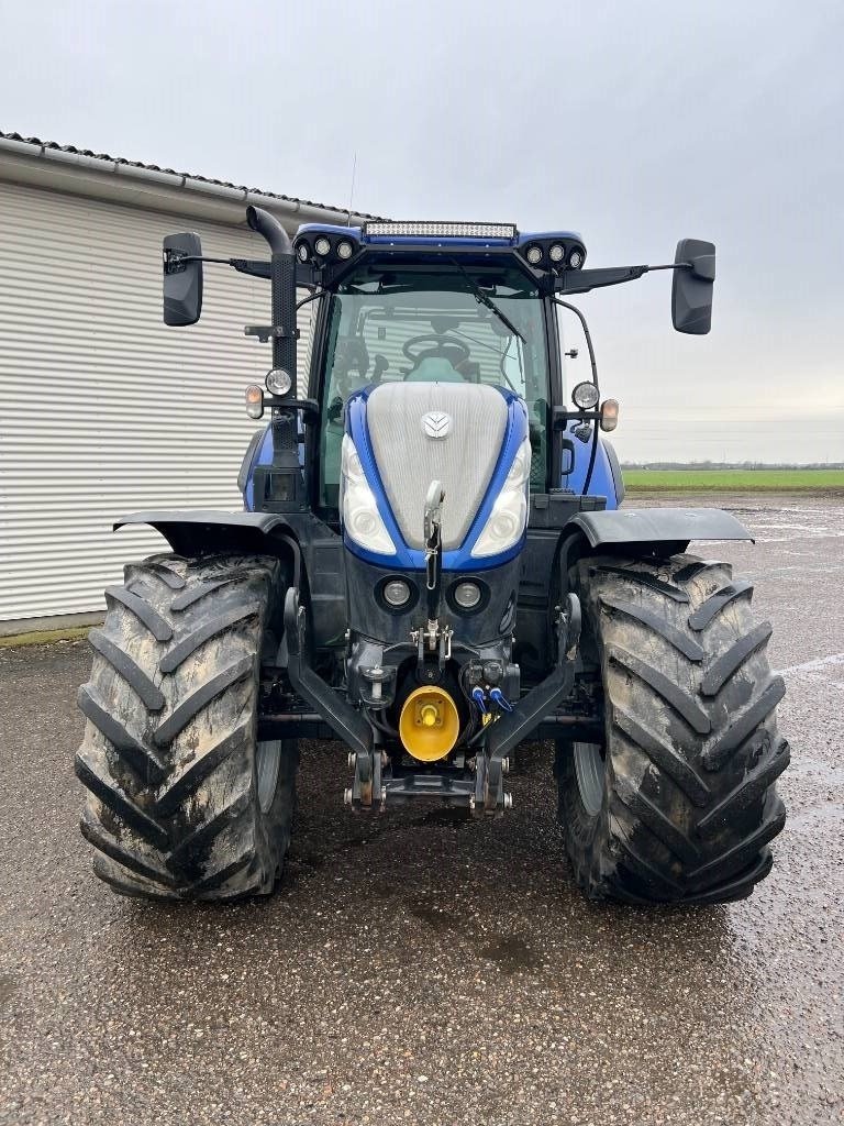 Traktor типа New Holland T 7.225 AC, Gebrauchtmaschine в Mern (Фотография 2)