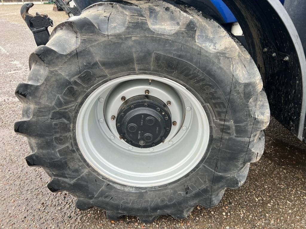 Traktor типа New Holland T 7.225 AC, Gebrauchtmaschine в Mern (Фотография 8)