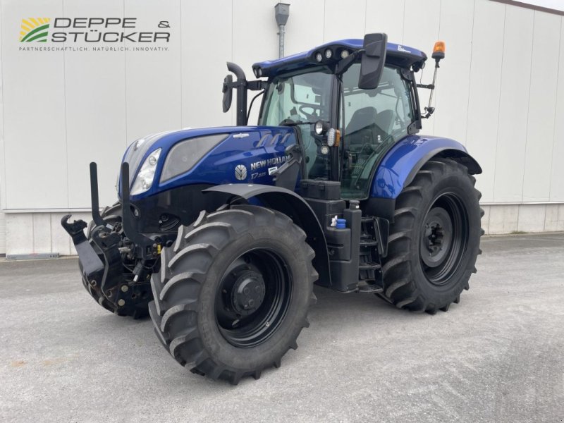 Traktor des Typs New Holland T 7.225 AC, Gebrauchtmaschine in Rietberg (Bild 1)