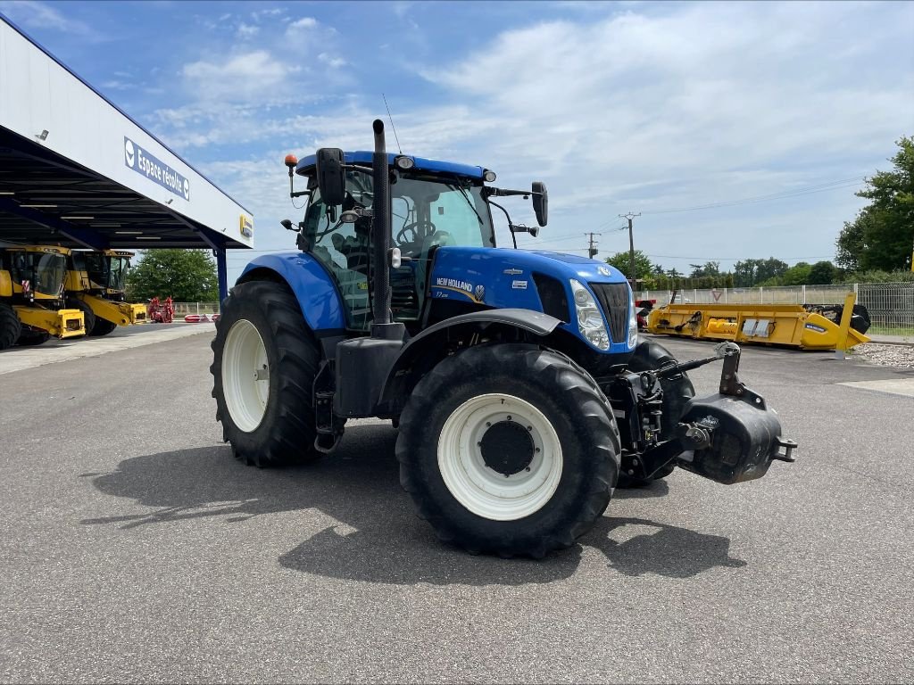 Traktor Türe ait New Holland T 7.235, Gebrauchtmaschine içinde Montauban (resim 3)