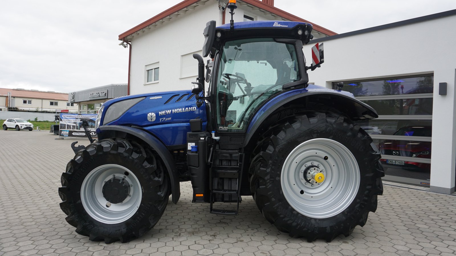 Traktor of the type New Holland T 7.245 AC, Gebrauchtmaschine in Rötz (Picture 3)