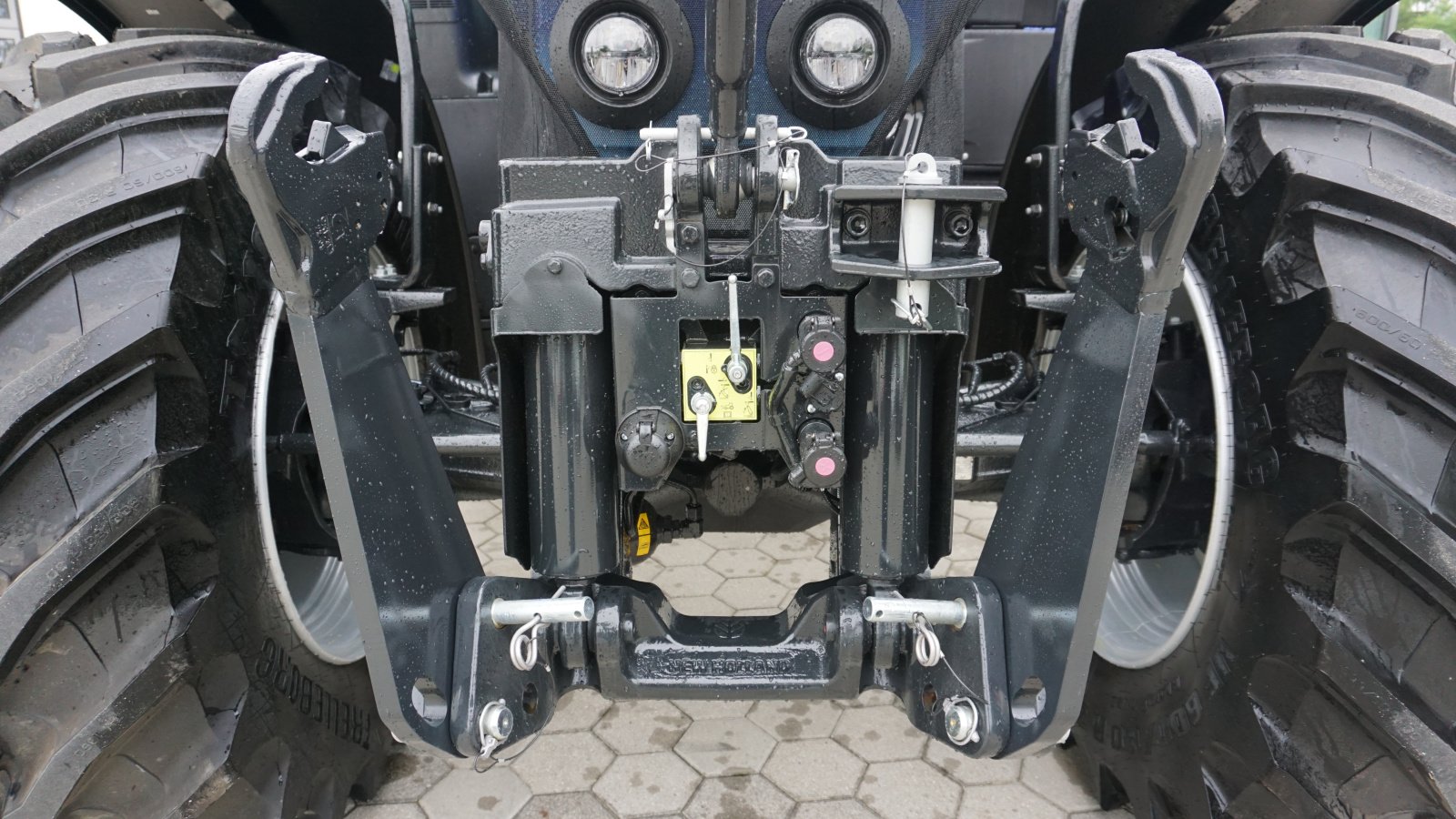 Traktor of the type New Holland T 7.245 AC, Gebrauchtmaschine in Rötz (Picture 7)