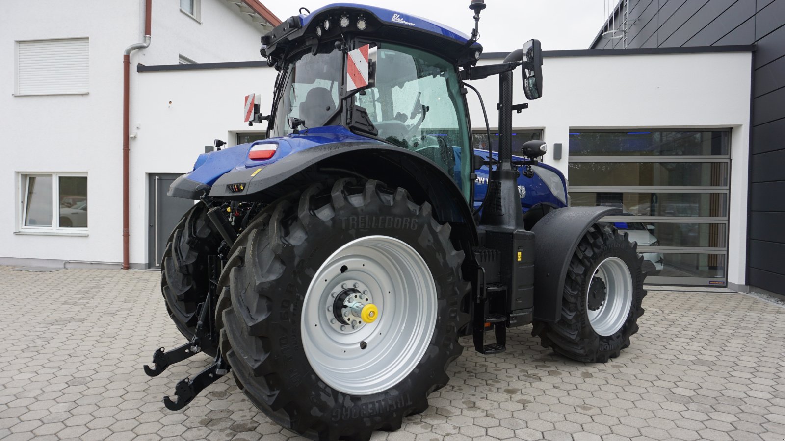 Traktor of the type New Holland T 7.245 AC, Gebrauchtmaschine in Rötz (Picture 15)