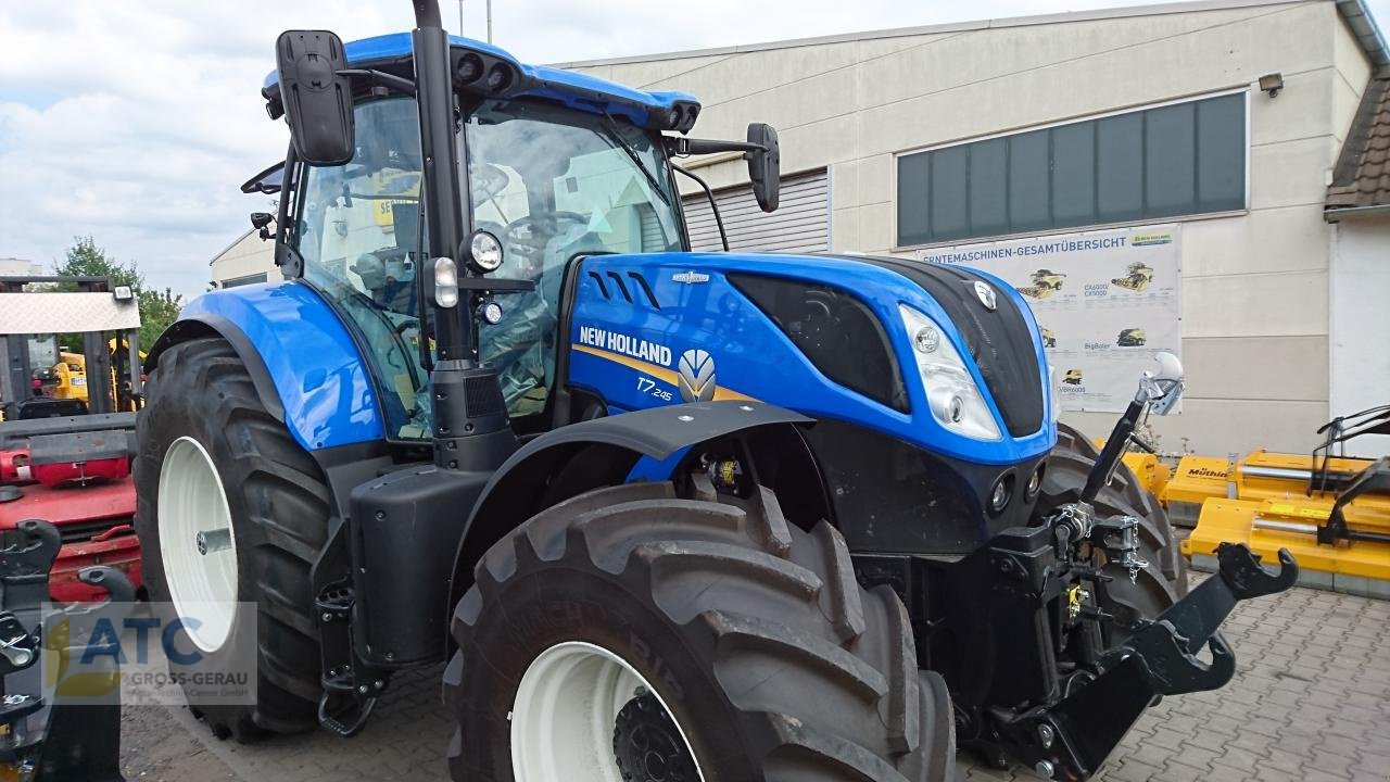 Traktor des Typs New Holland T 7.245 AC, Gebrauchtmaschine in Groß-Gerau (Bild 2)