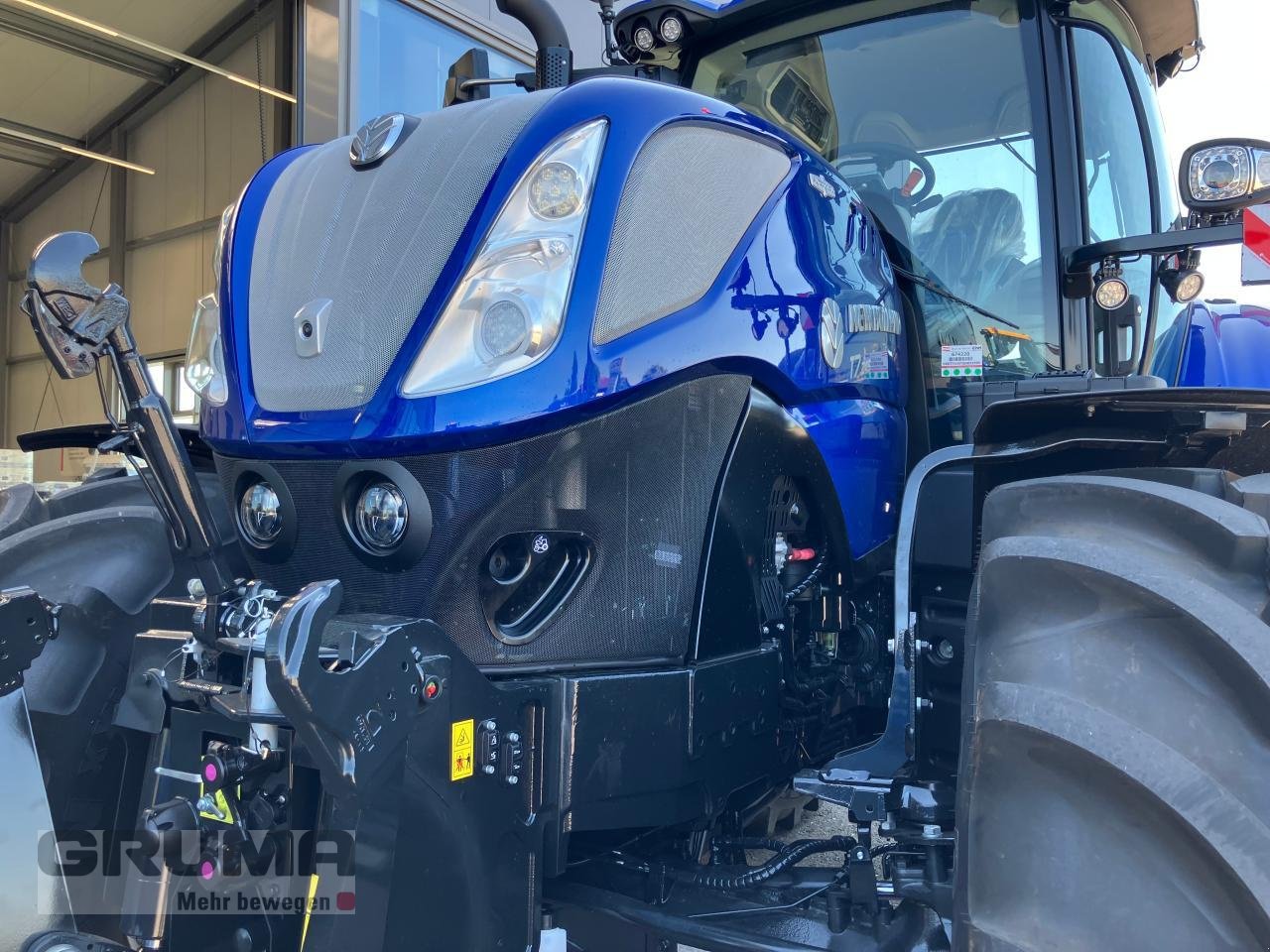 Traktor of the type New Holland T 7.245 Auto Command New Gen, Neumaschine in Friedberg-Derching (Picture 5)