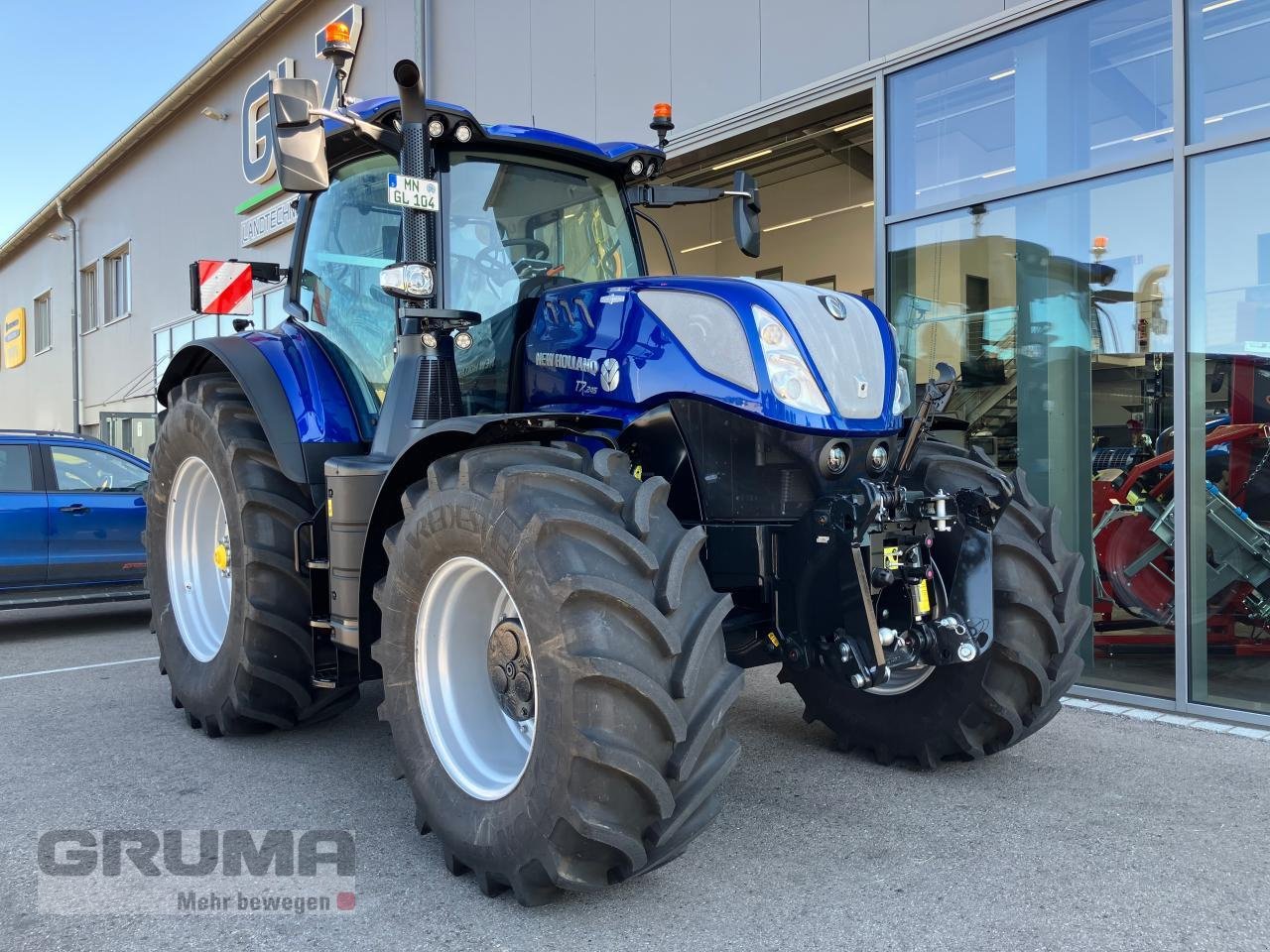 Traktor of the type New Holland T 7.245 Auto Command New Gen, Neumaschine in Friedberg-Derching (Picture 16)
