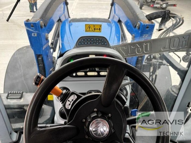 Traktor des Typs New Holland T 7.245 POWER COMMAND, Gebrauchtmaschine in Seelow (Bild 12)