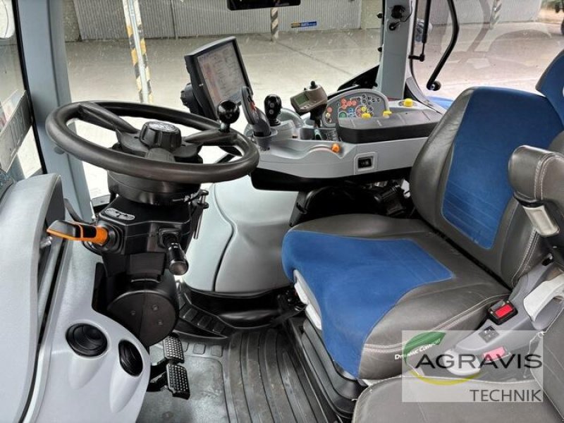 Traktor des Typs New Holland T 7.245 POWER COMMAND, Gebrauchtmaschine in Seelow (Bild 11)