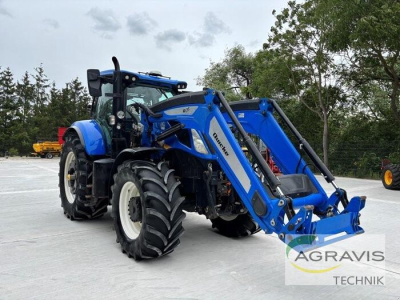 Traktor des Typs New Holland T 7.245 POWER COMMAND, Gebrauchtmaschine in Seelow (Bild 8)