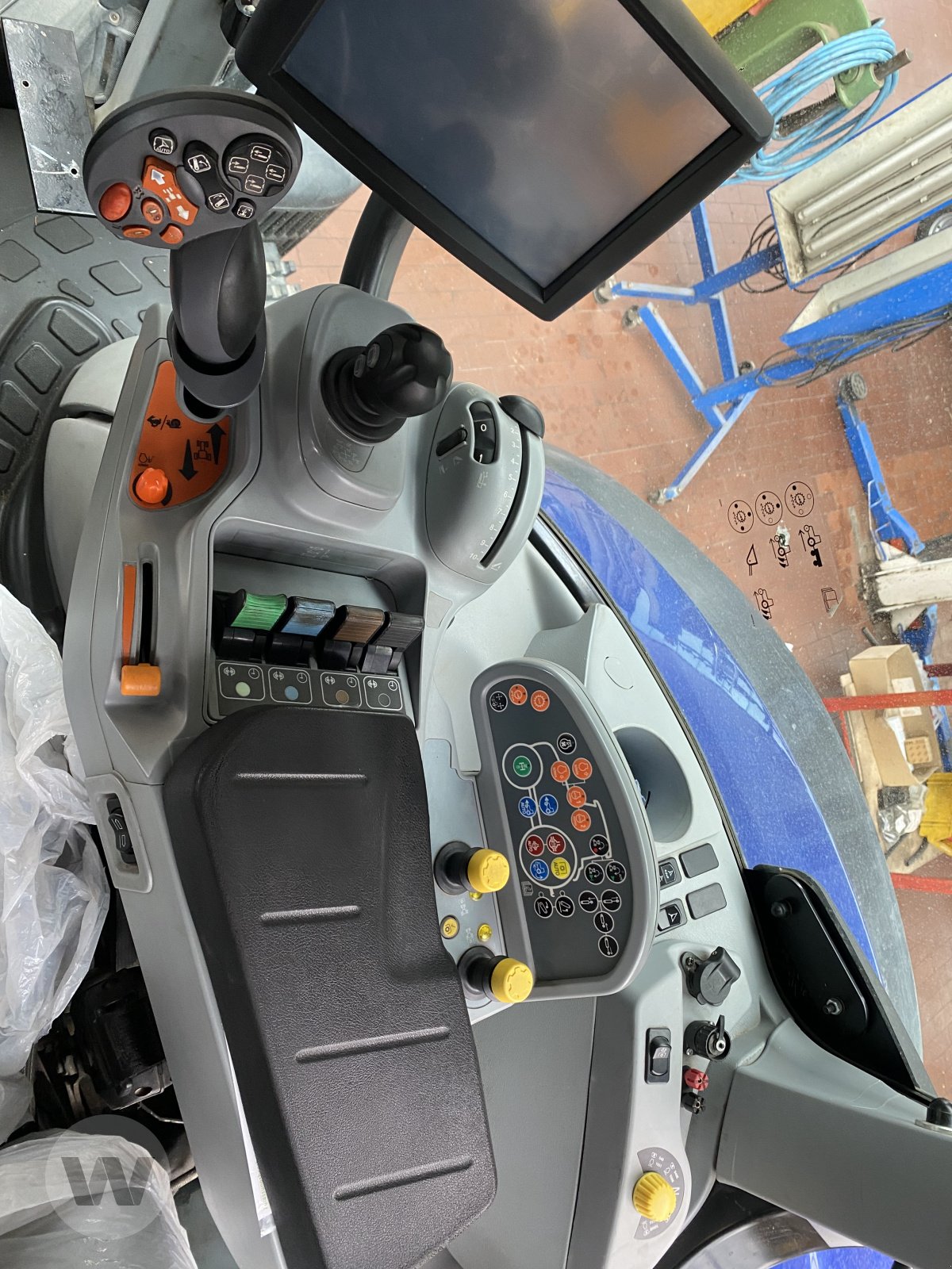 New Holland T 7.245, Gebrauchtmaschine, Baujahr: 2019, Betriebsstunden: 4740 Stunden (Bild 11) Traktor des Typs New Holland T 7.245, Gebrauchtmaschine in Jördenstorf (Bild 11)