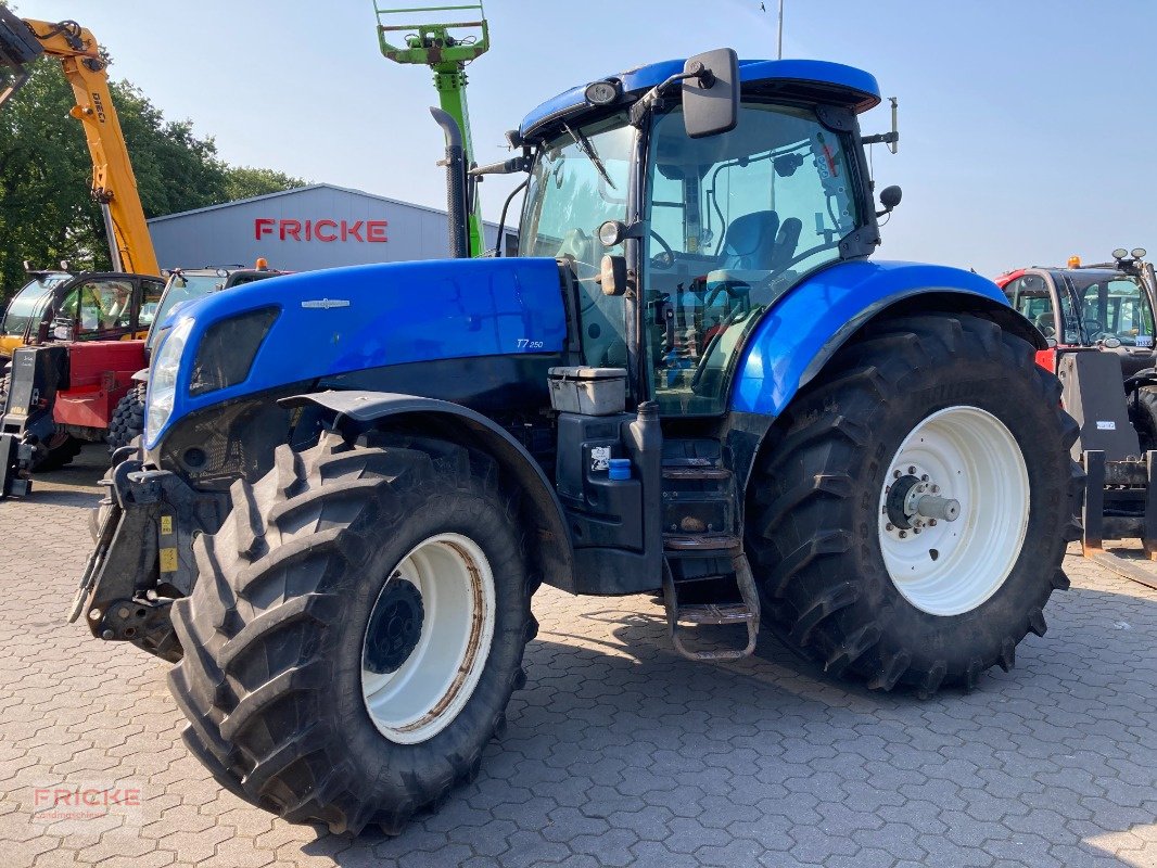 Traktor des Typs New Holland T 7.250 Auto Command, Gebrauchtmaschine in Bockel - Gyhum (Bild 10)